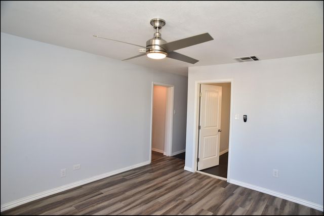 3600 VOLCANIC Avenue, El Paso, TX 79904