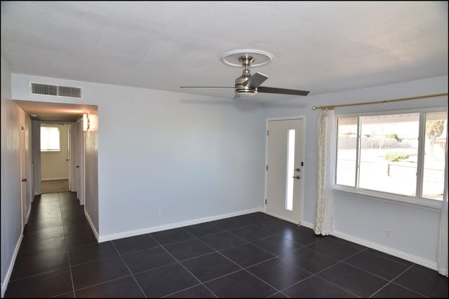 3600 VOLCANIC Avenue, El Paso, TX 79904