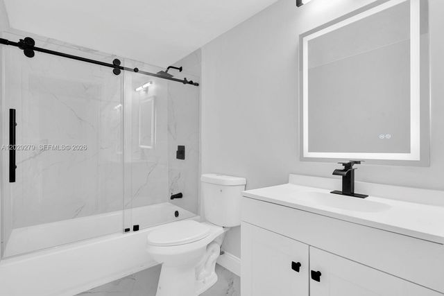 6135 NW 186th Street 202, Hialeah, FL 33015