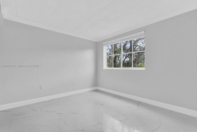 6135 NW 186th Street 202, Hialeah, FL 33015