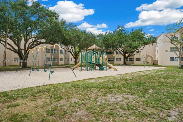 6135 NW 186th Street 202, Hialeah, FL 33015