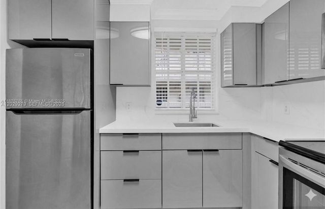6135 NW 186th Street 202, Hialeah, FL 33015