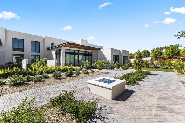 6587 N Palmeraie Boulevard Unit 2003, Paradise Valley, AZ 85253