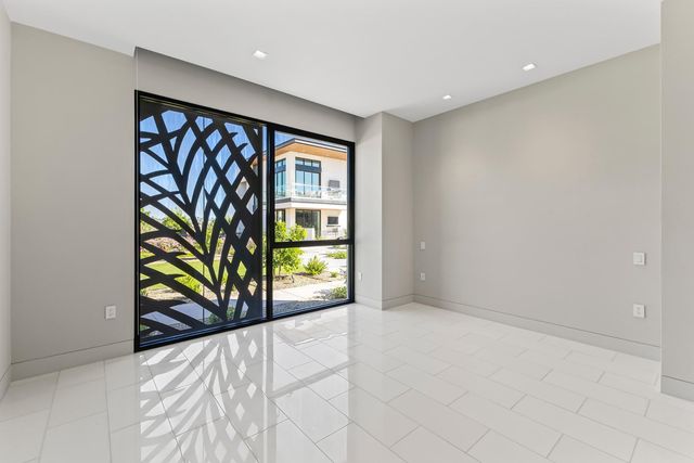 6587 N Palmeraie Boulevard Unit 2003, Paradise Valley, AZ 85253