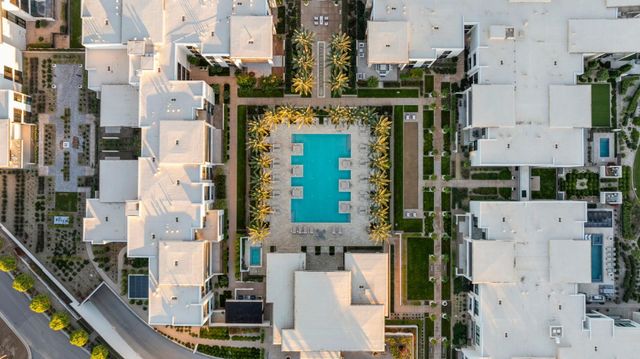 6587 N Palmeraie Boulevard Unit 2003, Paradise Valley, AZ 85253