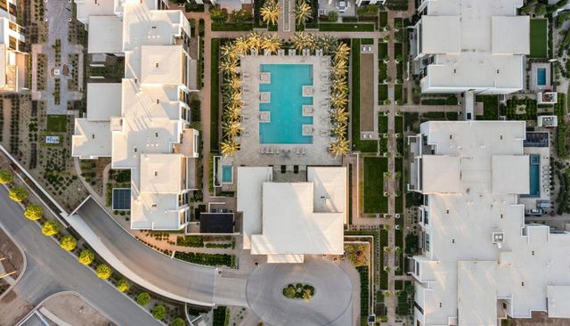 6587 N Palmeraie Boulevard Unit 2003, Paradise Valley, AZ 85253