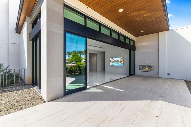 6587 N Palmeraie Boulevard Unit 2003, Paradise Valley, AZ 85253