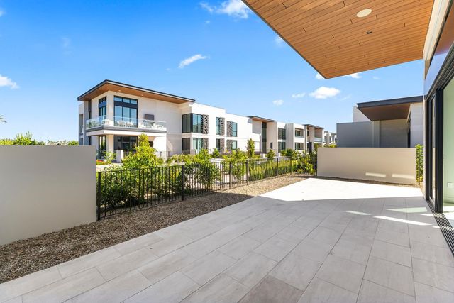 6587 N Palmeraie Boulevard Unit 2003, Paradise Valley, AZ 85253