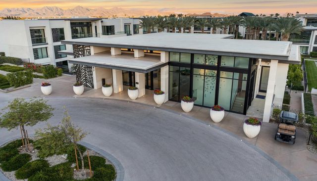 6587 N Palmeraie Boulevard Unit 2003, Paradise Valley, AZ 85253