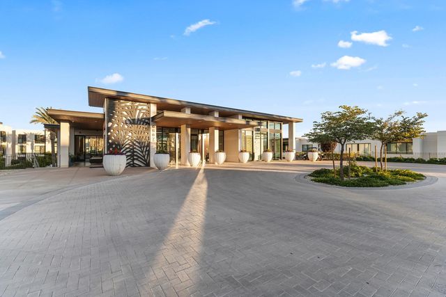 6587 N Palmeraie Boulevard Unit 2003, Paradise Valley, AZ 85253