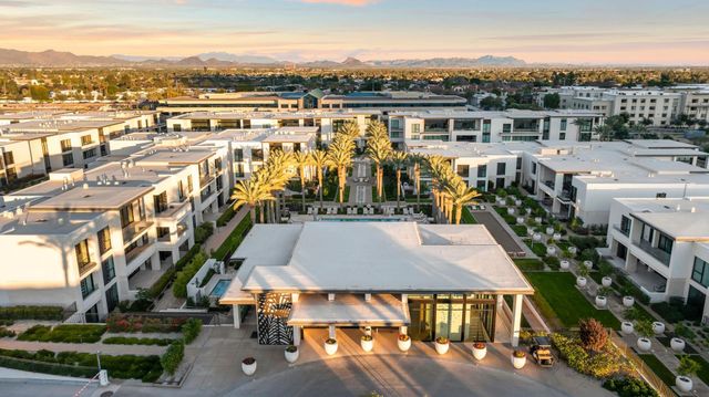 6587 N Palmeraie Boulevard Unit 2003, Paradise Valley, AZ 85253