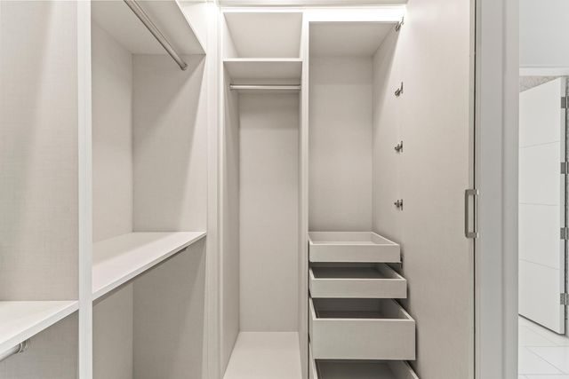 6587 N Palmeraie Boulevard Unit 2003, Paradise Valley, AZ 85253