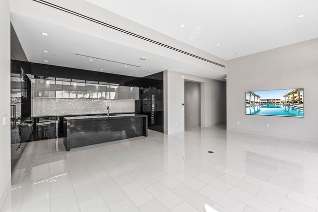 6587 N Palmeraie Boulevard Unit 2003, Paradise Valley, AZ 85253