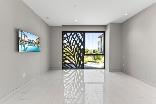 6587 N Palmeraie Boulevard Unit 2003, Paradise Valley, AZ 85253