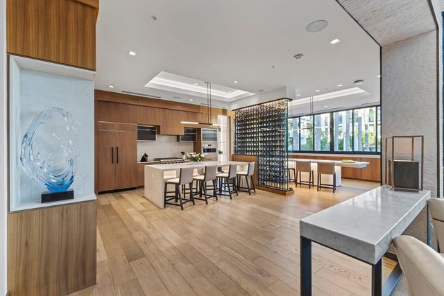 6587 N Palmeraie Boulevard Unit 2003, Paradise Valley, AZ 85253