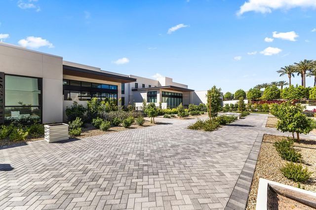 6587 N Palmeraie Boulevard Unit 2003, Paradise Valley, AZ 85253