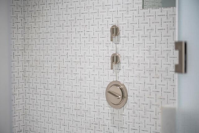 6587 N Palmeraie Boulevard Unit 2003, Paradise Valley, AZ 85253