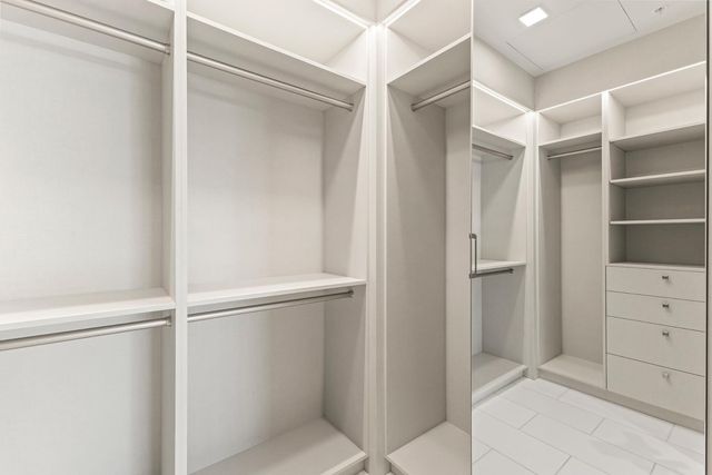 6587 N Palmeraie Boulevard Unit 2003, Paradise Valley, AZ 85253