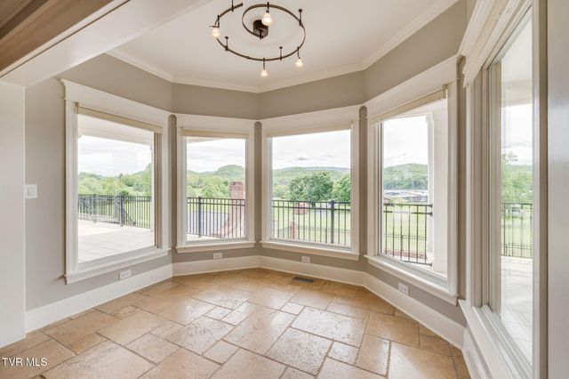 20484 Lake Road, Abingdon, VA 24211