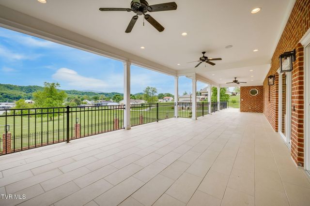 20484 Lake Road, Abingdon, VA 24211