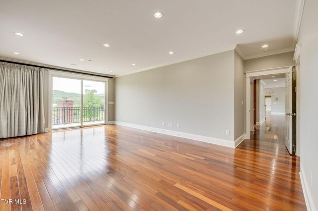 20484 Lake Road, Abingdon, VA 24211