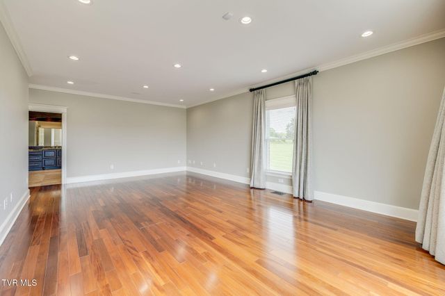 20484 Lake Road, Abingdon, VA 24211