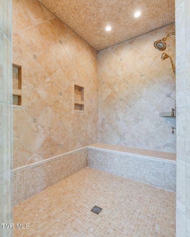 20484 Lake Road, Abingdon, VA 24211