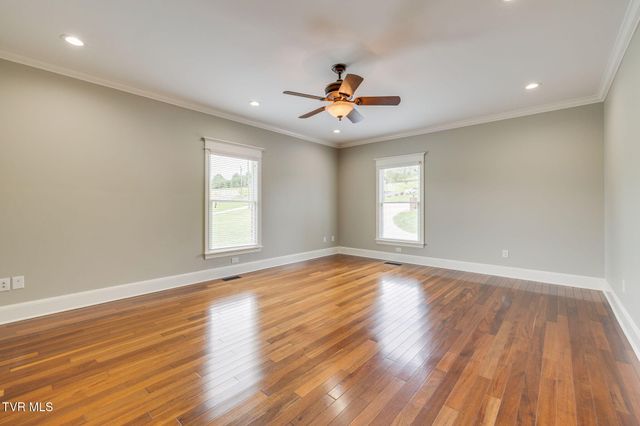 20484 Lake Road, Abingdon, VA 24211