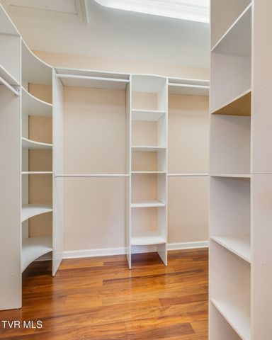 20484 Lake Road, Abingdon, VA 24211