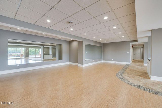 20484 Lake Road, Abingdon, VA 24211