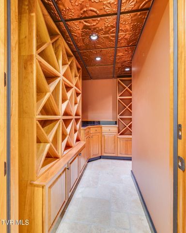 20484 Lake Road, Abingdon, VA 24211