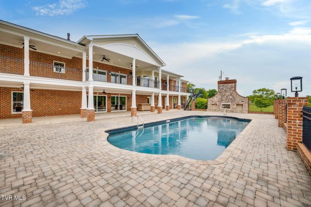 20484 Lake Road, Abingdon, VA 24211