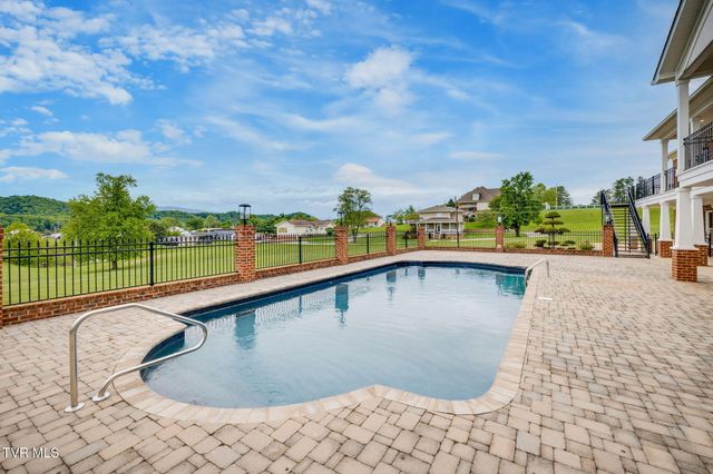 20484 Lake Road, Abingdon, VA 24211