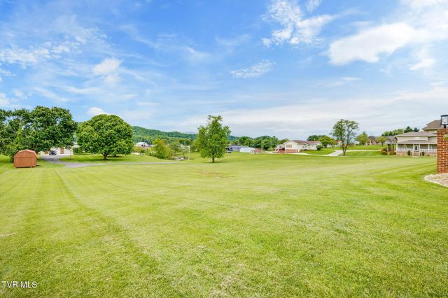 20484 Lake Road, Abingdon, VA 24211