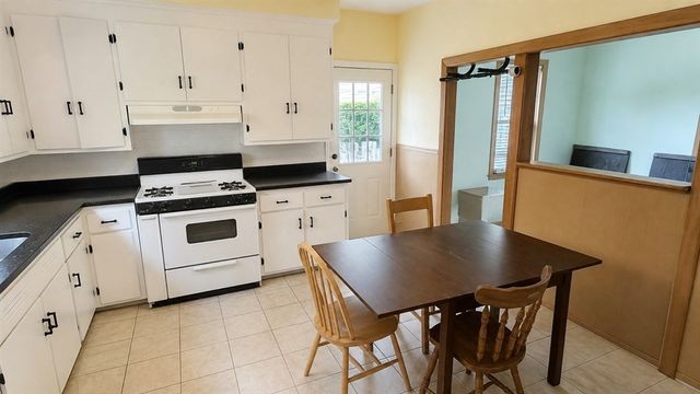 131 Rindge Ave 1, Cambridge, MA 02140