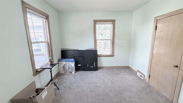 131 Rindge Ave 1, Cambridge, MA 02140