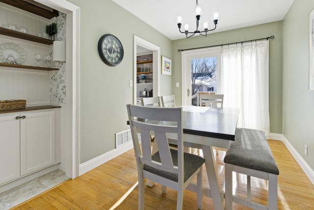 1606 Essex Street, Essexville, MI 48732