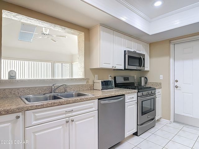 160 Turnberry Circle, New Smyrna Beach, FL 32168