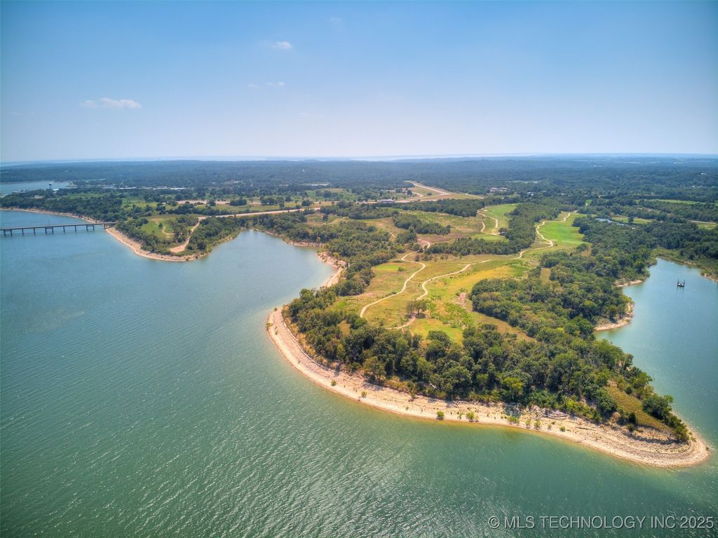 12526 Reflection Pointe Drive, Kingston, OK 73439