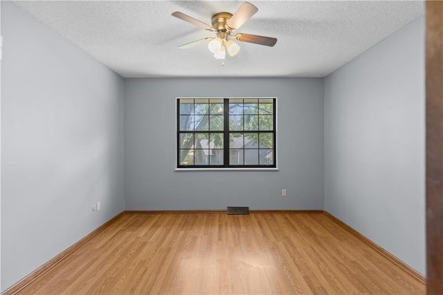 12829 McGee Street, Kansas City, MO 64145