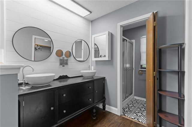 12829 McGee Street, Kansas City, MO 64145