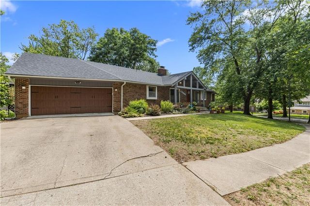 12829 McGee Street, Kansas City, MO 64145
