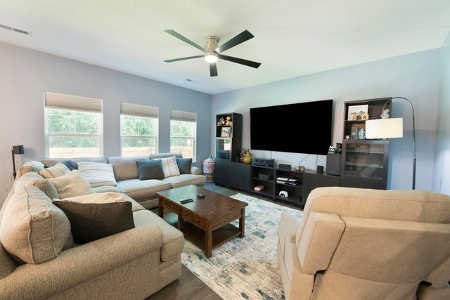 347 Kells Court W, Newark, OH 43055