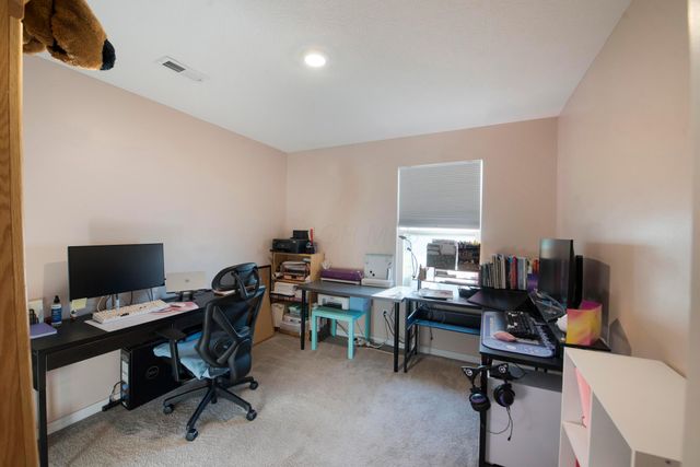 347 Kells Court W, Newark, OH 43055