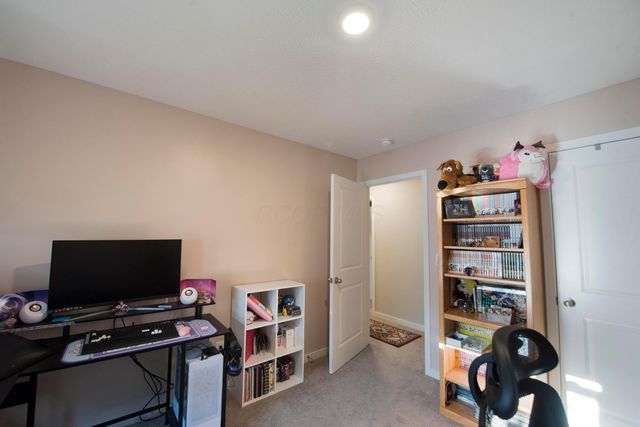 347 Kells Court W, Newark, OH 43055
