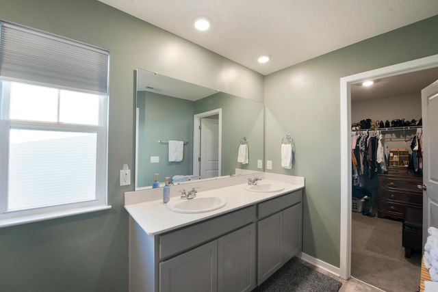 347 Kells Court W, Newark, OH 43055