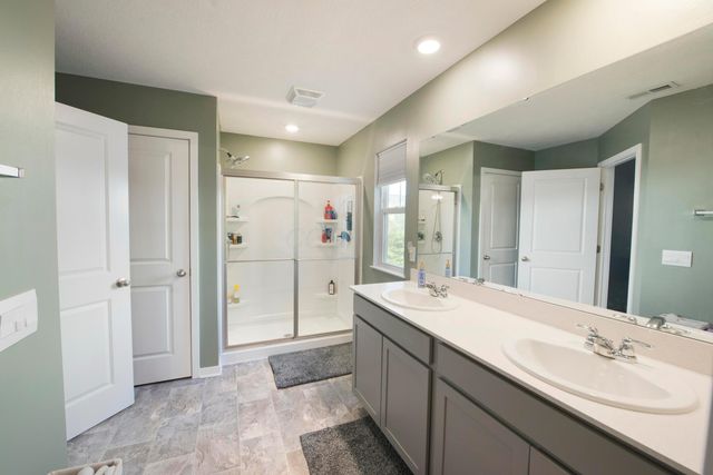 347 Kells Court W, Newark, OH 43055