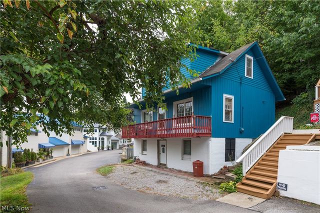 416 Riverdale Drive, Rocky River, OH 44116