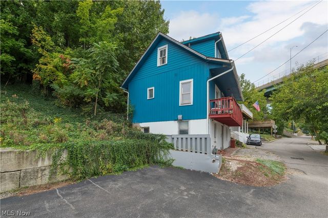 416 Riverdale Drive, Rocky River, OH 44116