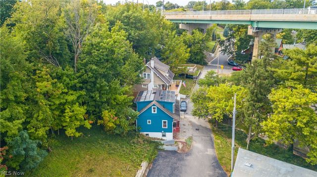 416 Riverdale Drive, Rocky River, OH 44116